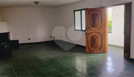 Casa à venda com 4 quartos, sendo 1 suíte,  em Lavapés, Mairiporã, SP