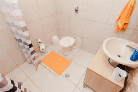 Casa à venda com 4 quartos, sendo 1 suíte, em Jardim Nova Taboão, Guarulhos, SP