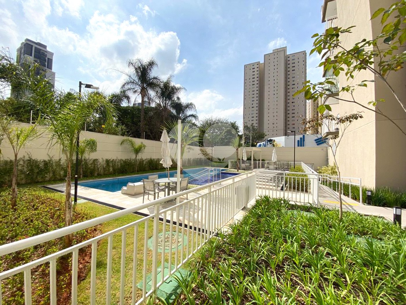 Apartamento à venda com 3 quartos, sendo 1 suíte,  em Parada Inglesa, São Paulo, SP