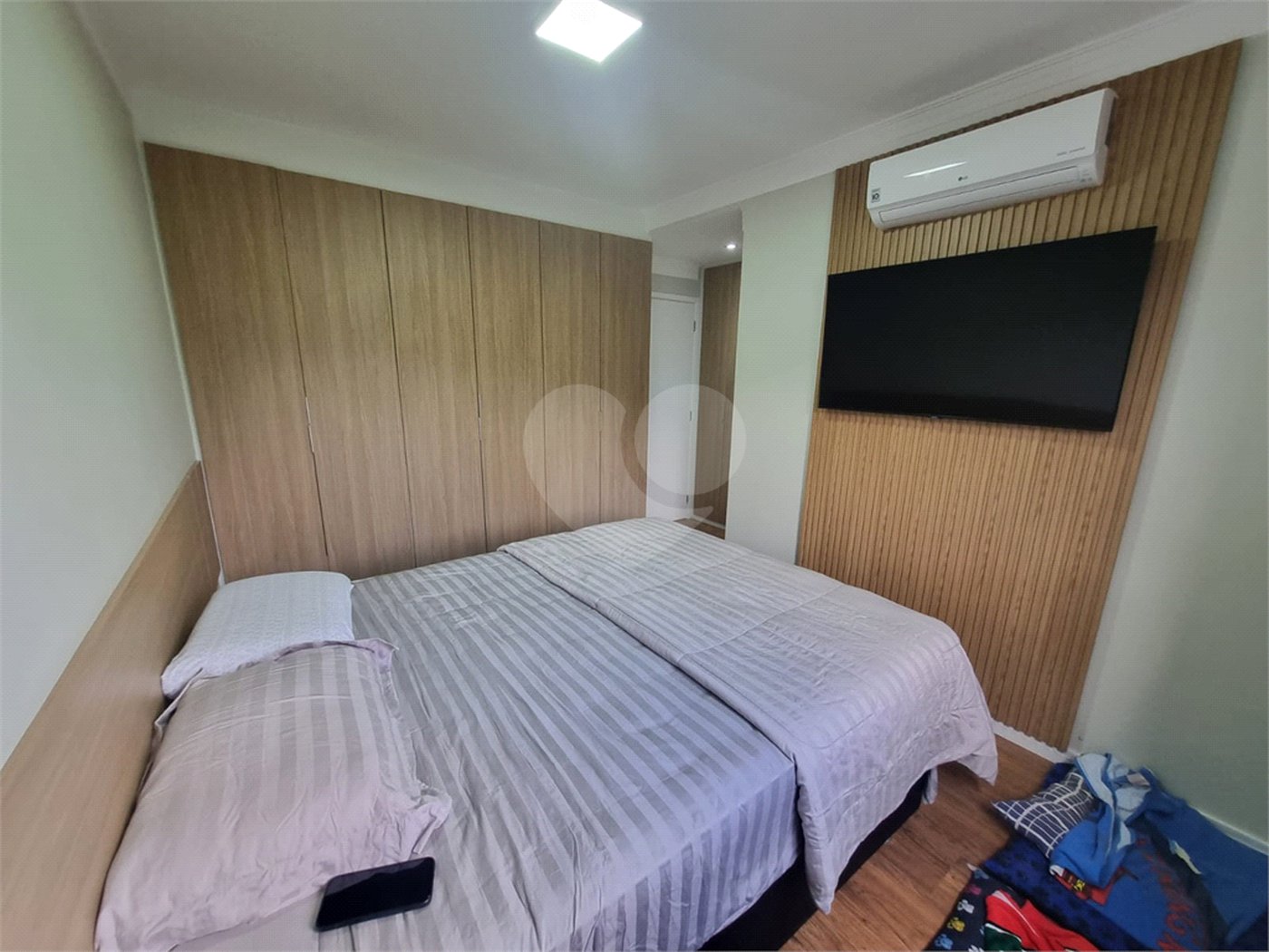 Apartamento à venda com 3 quartos, sendo 1 suíte, em Horto, São Paulo, SP