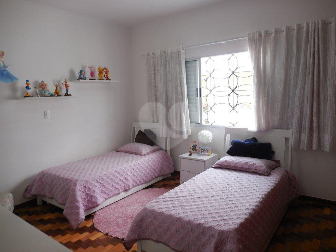 Casa à venda com 4 quartos, sendo 3 suítes, em Jardim Franca, São Paulo, SP