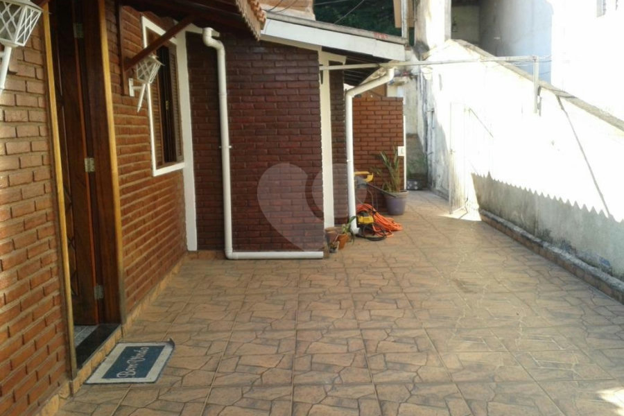 Casa Térrea à venda com 5 quartos, sendo 2 suítes,  em Horto Florestal, São Paulo, SP