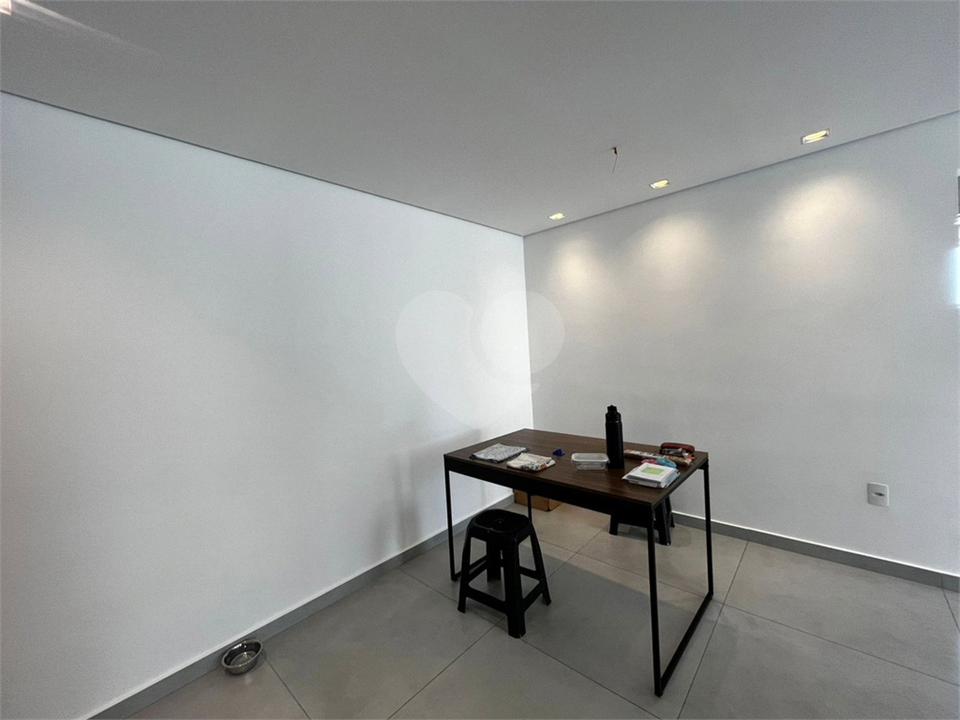 Apartamento à venda com 2 quartos, sendo 1 suíte, em Além Ponte, Sorocaba, SP
