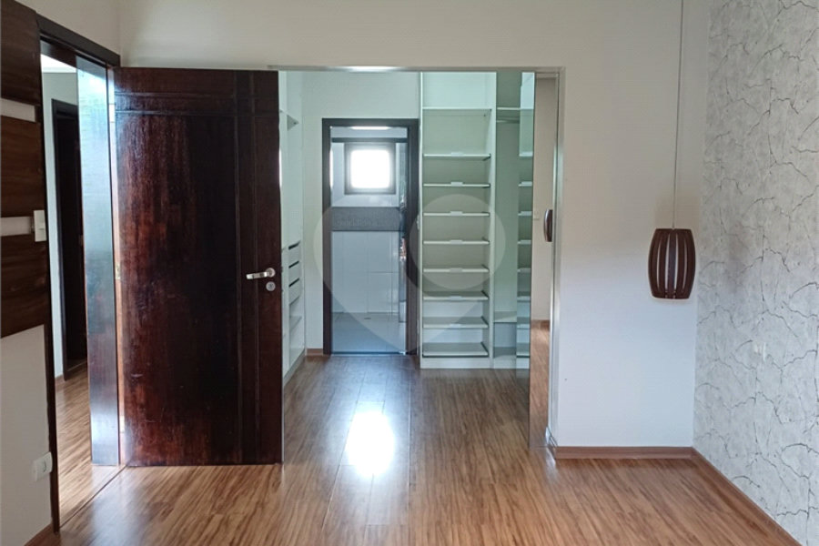 Sobrado à venda com 3 quartos, sendo 1 suíte, em Jardim Peri, São Paulo, SP