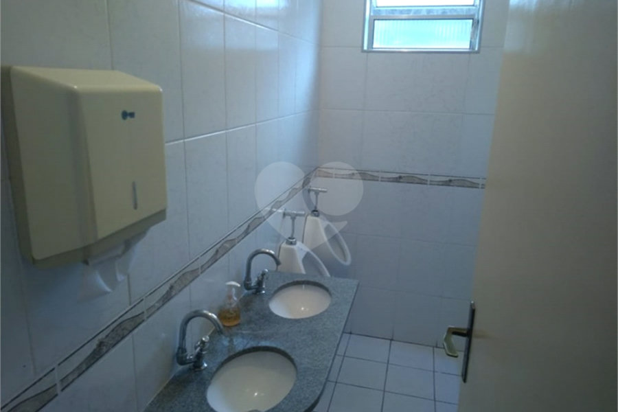 Prédio à venda com 3 quartos em Santana, São Paulo, SP