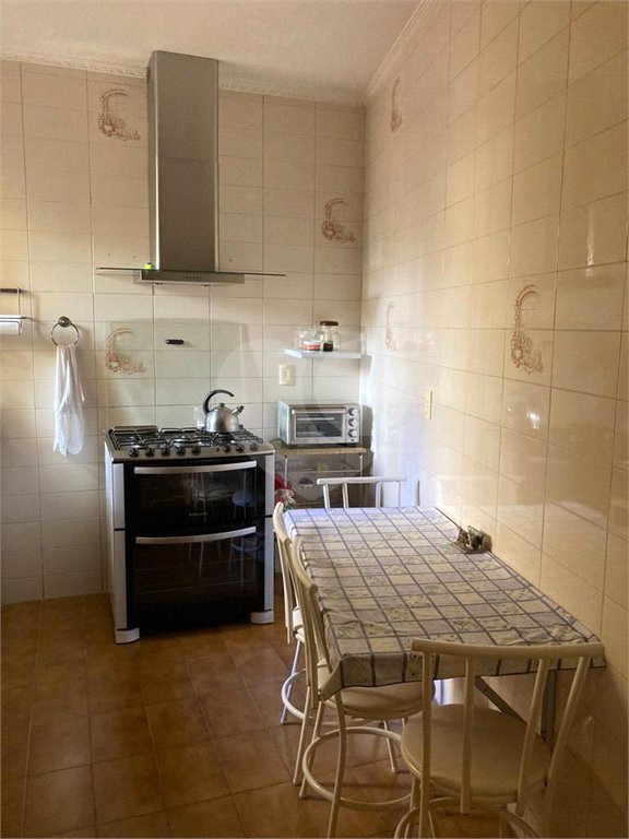 Sobrado à venda com 3 quartos, sendo 1 suíte, em Chora Menino, São Paulo, SP