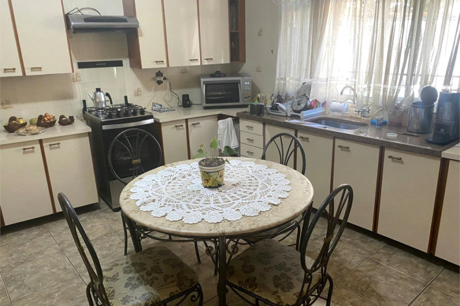 Sobrado à venda com 3 quartos, sendo 1 suíte, em Tremembé, São Paulo, SP