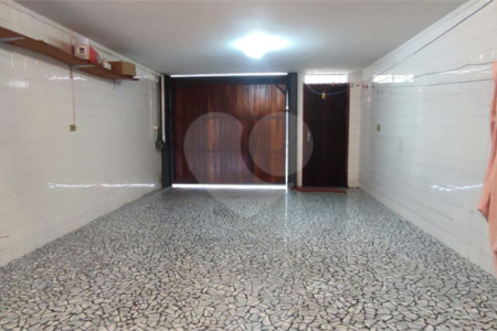 Sobrado à venda com 3 quartos em Vila Paulicéia, São Paulo, SP