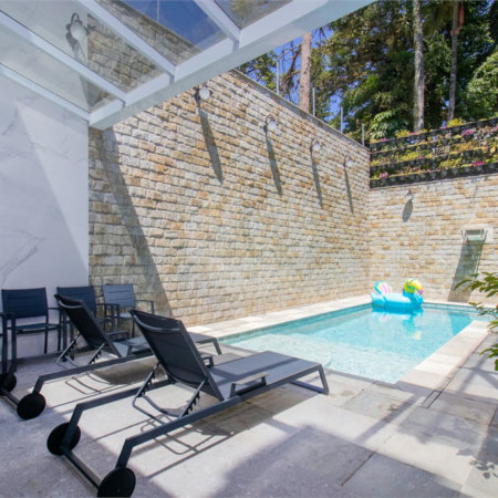 Casa à venda com 4 suítes no condomínio Conde D Eu, São Paulo - SP