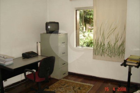 Casa Térrea à venda com 4 quartos, sendo 2 suítes, em Vila Tramontano, São Paulo, SP