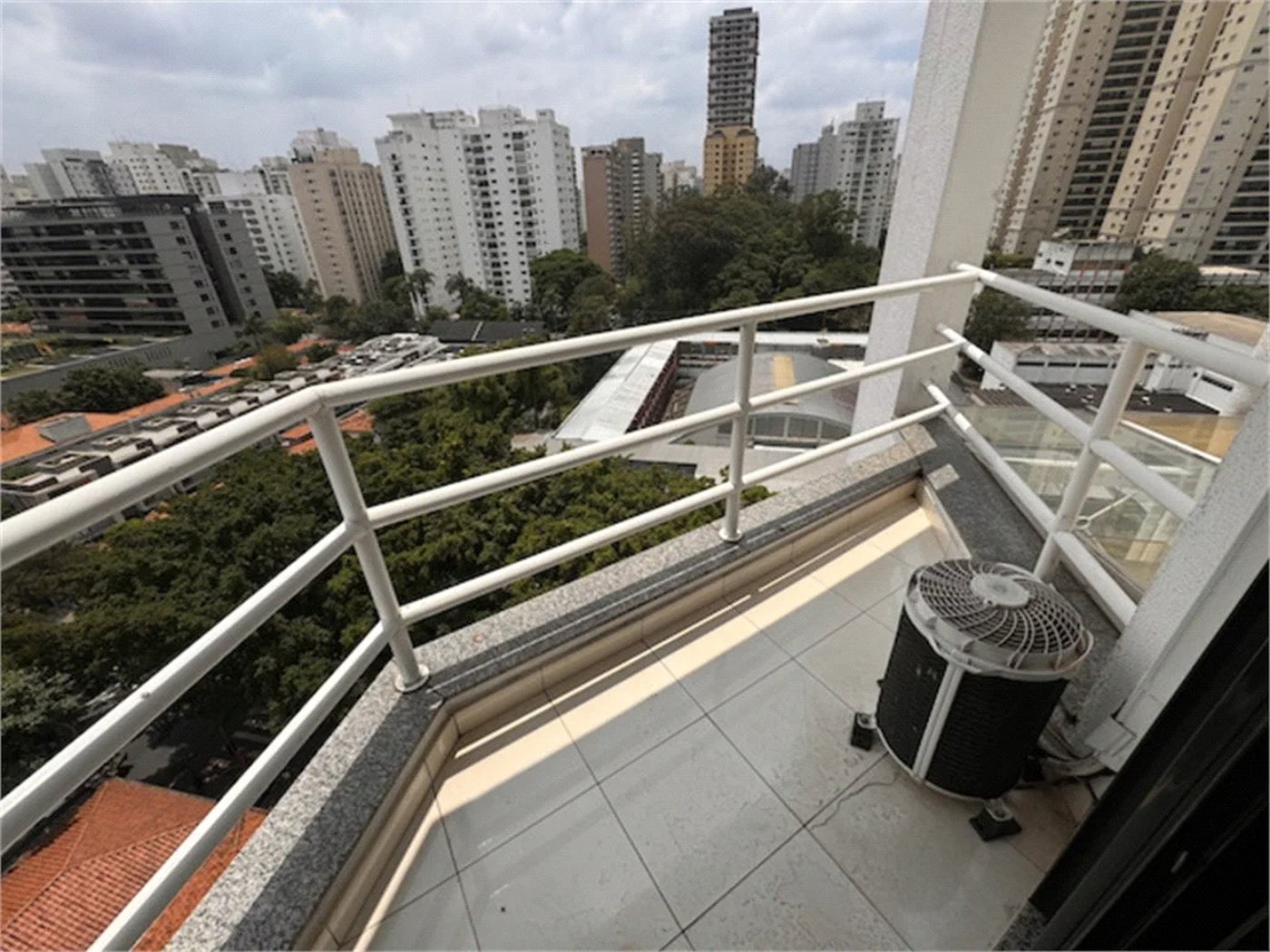 Cobertura à venda com 3 suítes em Cidade Monções, São Paulo, SP