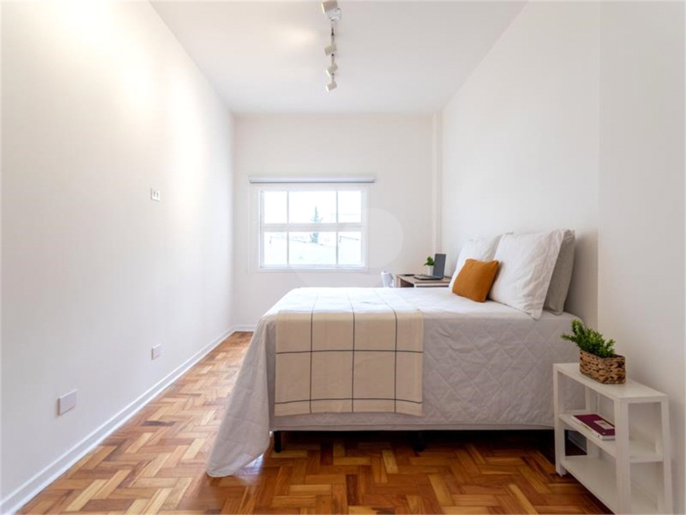 Apartamento à venda com 5 quartos, sendo 1 suíte,  em Pinheiros, São Paulo, SP