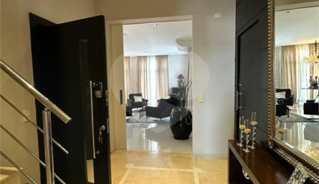 Triplex à venda com 4 suítes em Vila Oliveira, Mogi das Cruzes, SP
