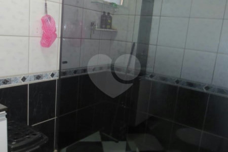 Sobrado à venda com 4 quartos, sendo 1 suíte, em Cambuci, São Paulo, SP