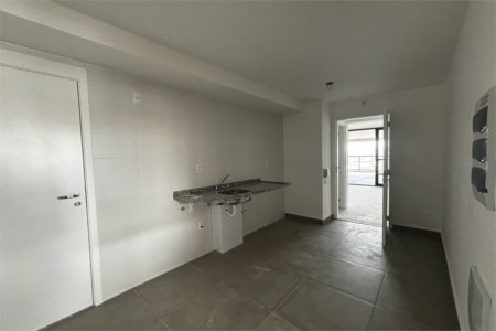 Apartamento à venda com 3 suítes em Vila Romana, São Paulo, SP