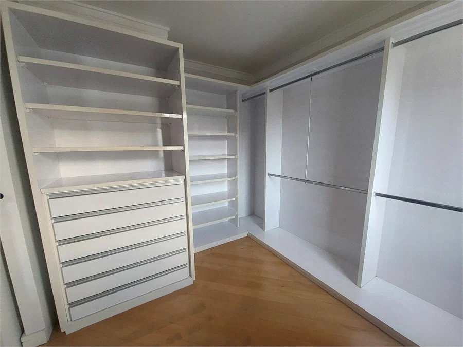 Apartamento à venda com 3 quartos, sendo 2 suítes,  em Cidade São Francisco, São Paulo, SP