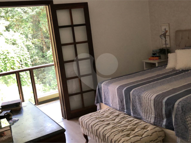 Casa à venda com 3 quartos, sendo 1 suíte,  no condomínio Alpes da Cantareira, Mairiporã - SP