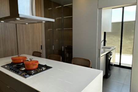 Casa à venda com 4 quartos, sendo 2 suítes,  no condomínio Damha IV, Presidente Prudente - SP