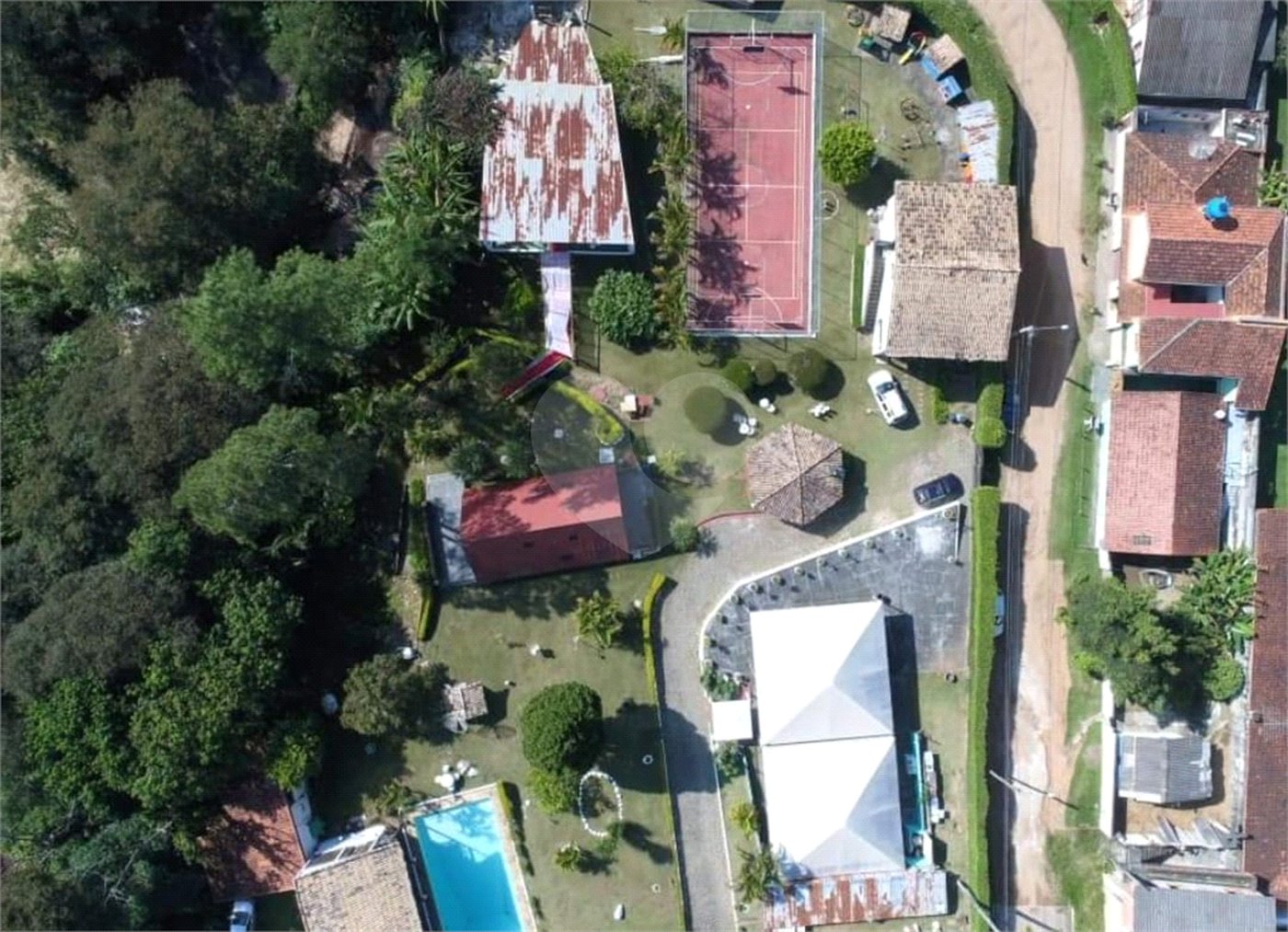 Casa Térrea à venda com 5 quartos, sendo 3 suítes, em Serra da Cantareira, Mairiporã, SP