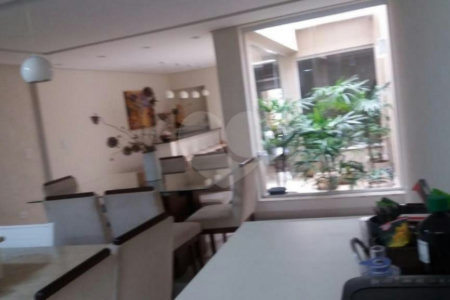 Sobrado à venda no Cambuci, Reformado 300 m2 - 4 Quartos/3 Suítes/ 2 Vagas de garagem