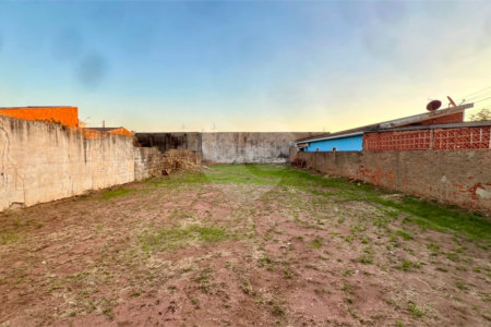 Terreno a venda na vila Brasília