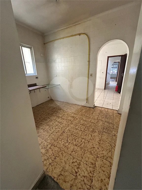 Excelente sobrado para comércio ou residência na Vila Santa Catarina