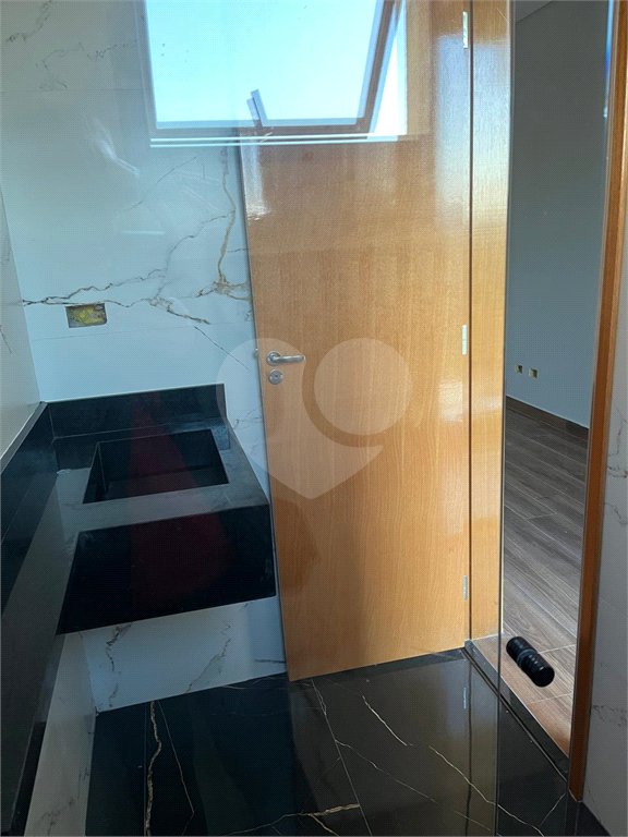 Sobrado à venda com 3 quartos, sendo 1 suíte, em Jardim Maristela, São Paulo, SP