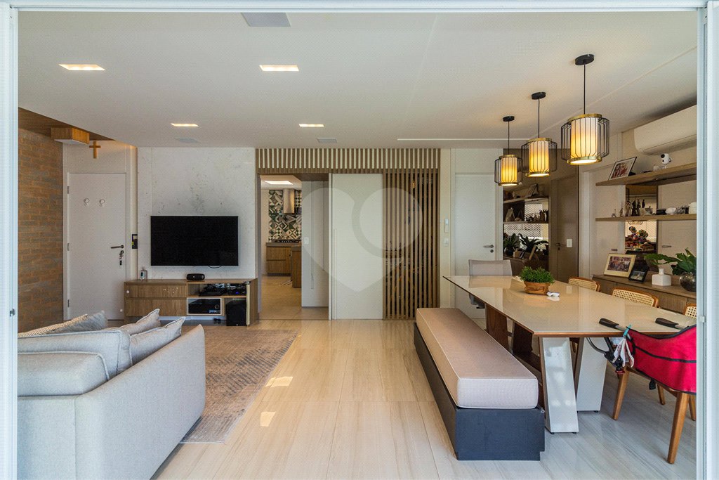 Apartamento à venda com 3 suítes em Alto da Lapa, São Paulo, SP