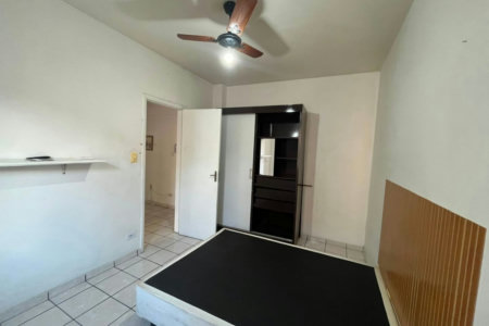 Apartamento na Quadra da Praia na Ponta da Praia – Andar Alto | Excelente Oportunidade em Santos!