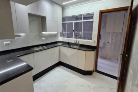 Sobrado à venda com 3 suítes em Vila Aricanduva, São Paulo, SP