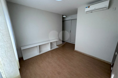 Apartamento para alugar com 3 quartos, sendo 1 suíte,  em Pinheiros, São Paulo, SP