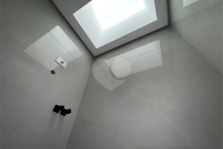 Casa à venda com 3 quartos, sendo 1 suíte, no condomínio Horto Florestal Villagio, Sorocaba - SP