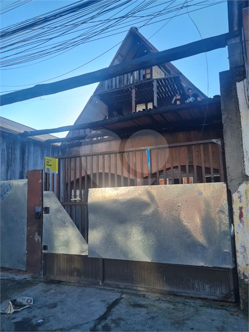 Sobrado à venda com 5 quartos, sendo 4 suítes, em Parque Edu Chaves, São Paulo, SP