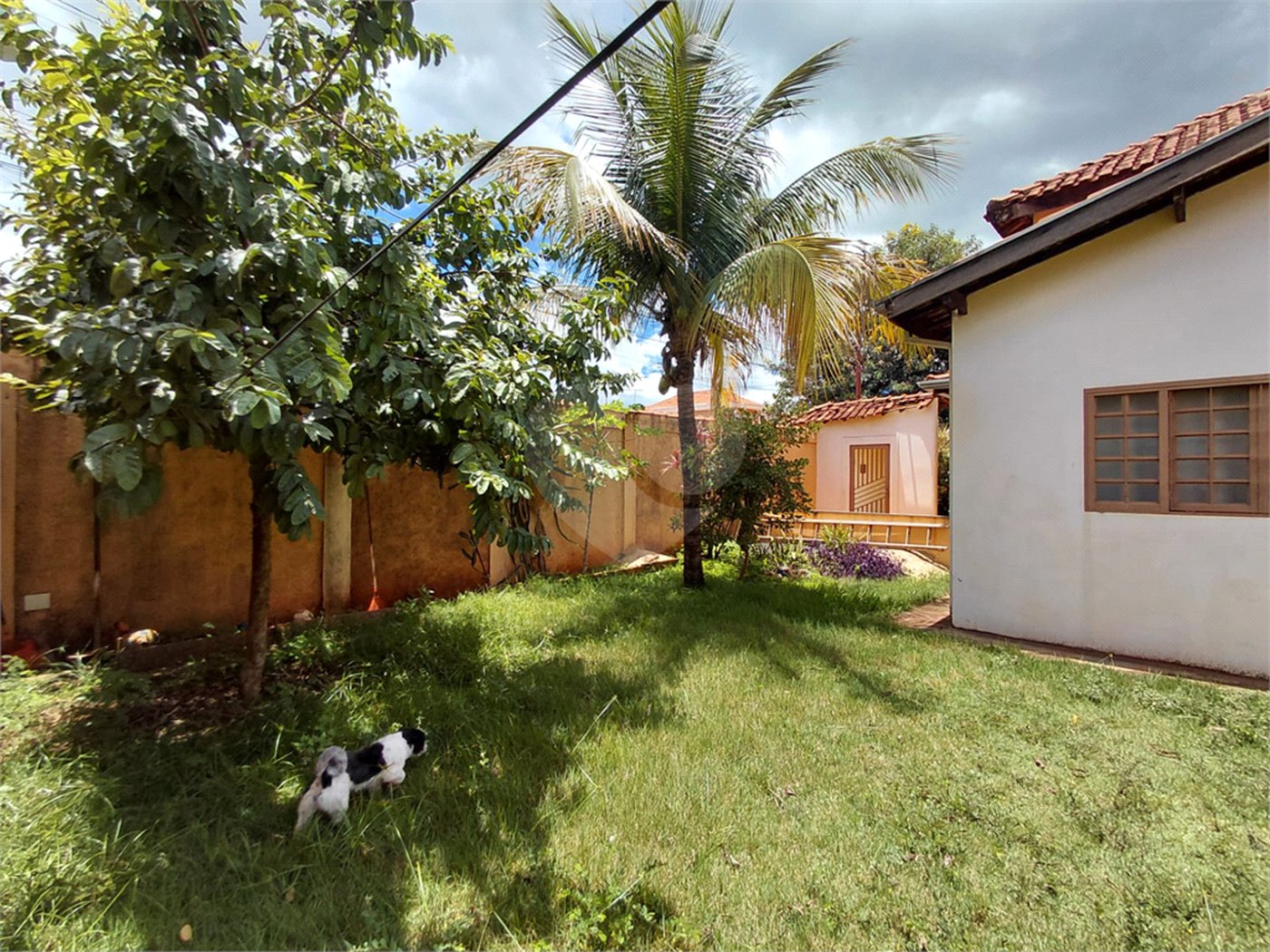 Sobrado à venda com 4 quartos, sendo 1 suíte,  em Parque dos Lagos, Ribeirão Preto, SP