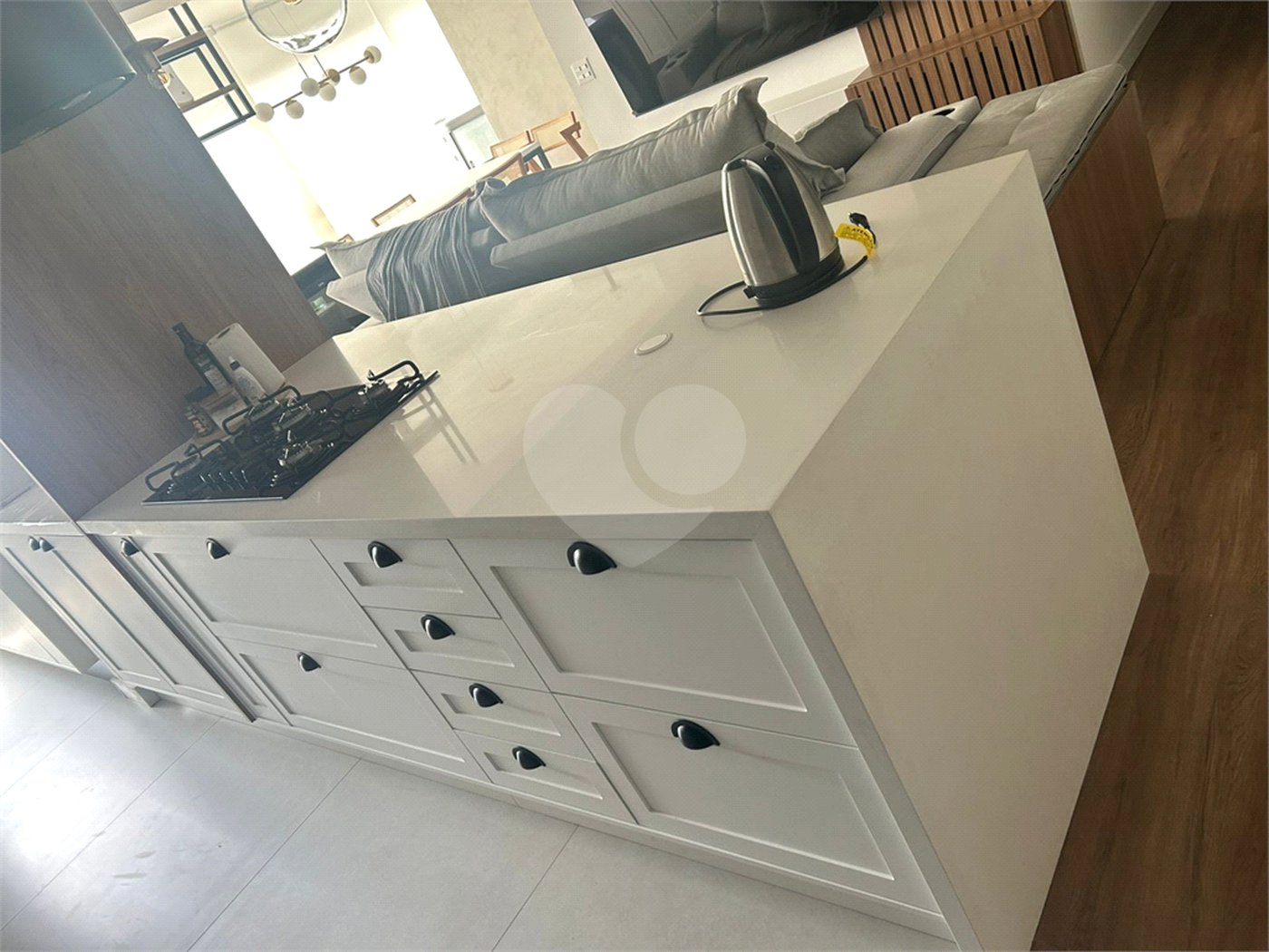 Apartamento à venda com 3 suítes em Parque São Jorge, São Paulo, SP