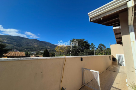 Casa à venda com 3 quartos, sendo 1 suíte, em Retiro das Fontes, Atibaia, SP