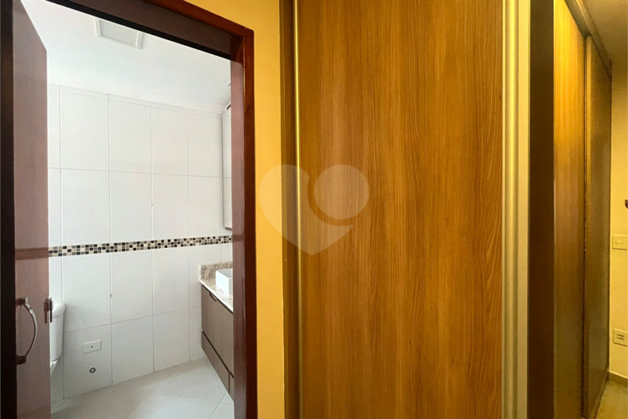 Sobrado a venda com 3 dormitórios sendo 3 suítes e 2 vagas nas Palmas do Tremembé