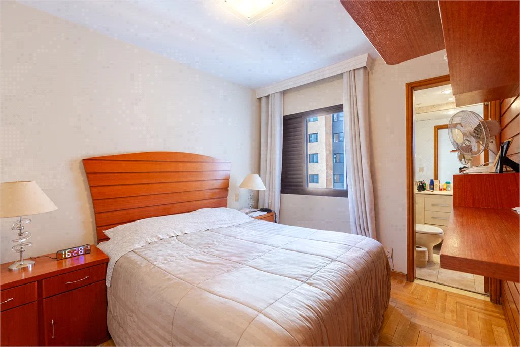 Apartamento à venda com 3 suítes em Alto da Lapa, São Paulo, SP