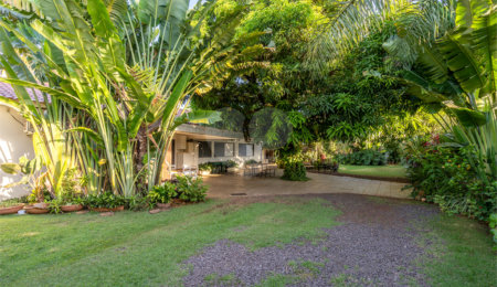 Casa à venda com 6 quartos, sendo 2 suítes,  em Jardim Primaveril, Três Lagoas, MS