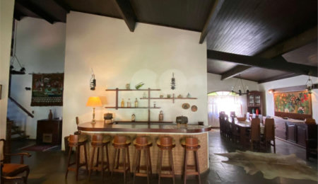 Casa à venda com 4 quartos, sendo 1 suíte, em Portal das Pedras-canedos (batatuba), Piracaia, SP