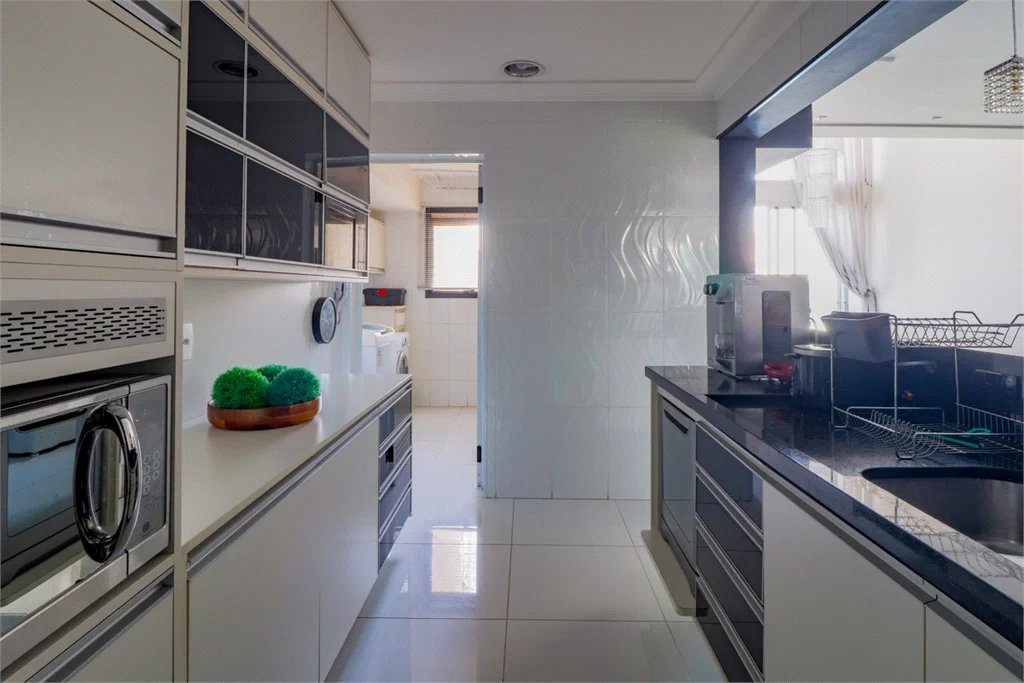 Apartamento à venda com 3 quartos, sendo 2 suítes, em Cidade Monções, São Paulo, SP