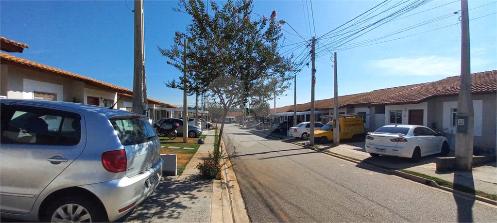 Casa à venda com 2 quartos no condomínio Residencial Estoril, Sorocaba - SP