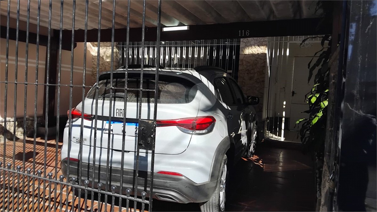 Sobrado à venda com 3 quartos, sendo 1 suíte, em Jardim Bonfiglioli, São Paulo, SP
