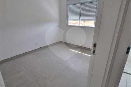 Apartamento à venda com 2 quartos, sendo 1 suíte, em Jardim Santo Antônio, Valinhos, SP