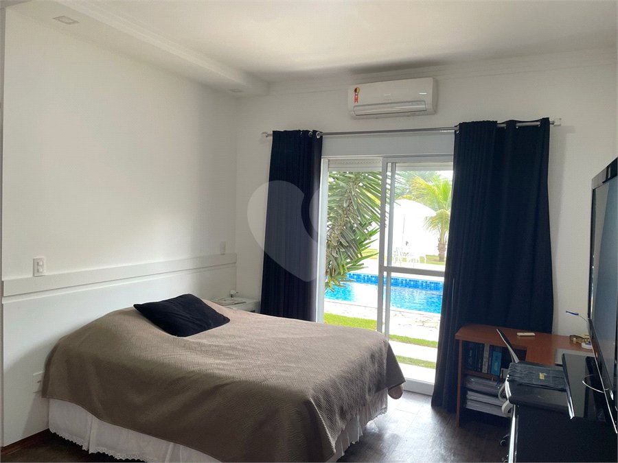 Casa à venda com 3 suítes no condomínio Village Ipanema I, Araçoiaba da Serra - SP
