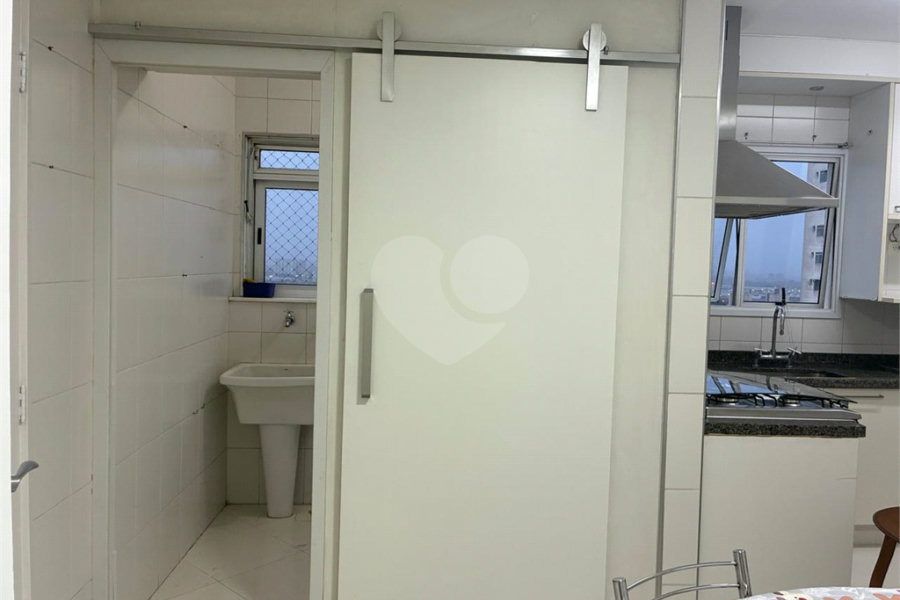 Apartamento à venda com 3 quartos, sendo 1 suíte, em Vila Guilherme, São Paulo, SP