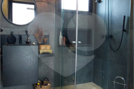 Casa à venda com 3 suítes no condomínio Figueira Garden, Atibaia - SP