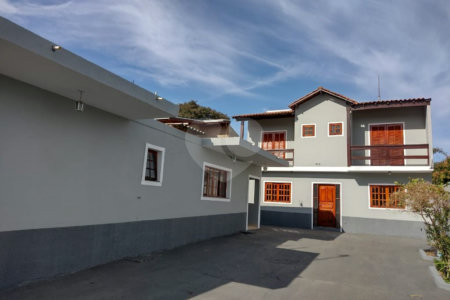 Casa à venda com 2 suítes em João XXIII, Vinhedo, SP