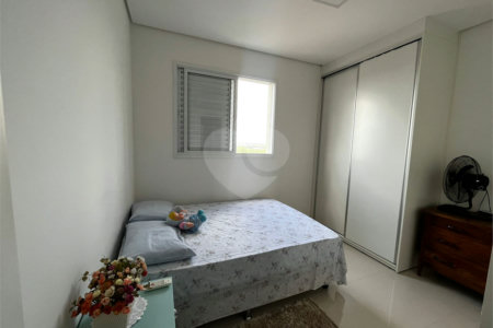 Apartamento à venda com 3 quartos, sendo 2 suítes, em Cidade Alta, Cuiabá, MT