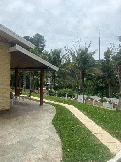 Casa à venda com 3 suítes em Chácara Granja Velha, Cotia, SP